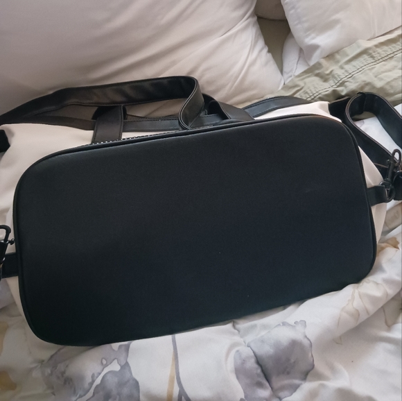 🌺RHOBH GYM BAG - Picture 4 of 6